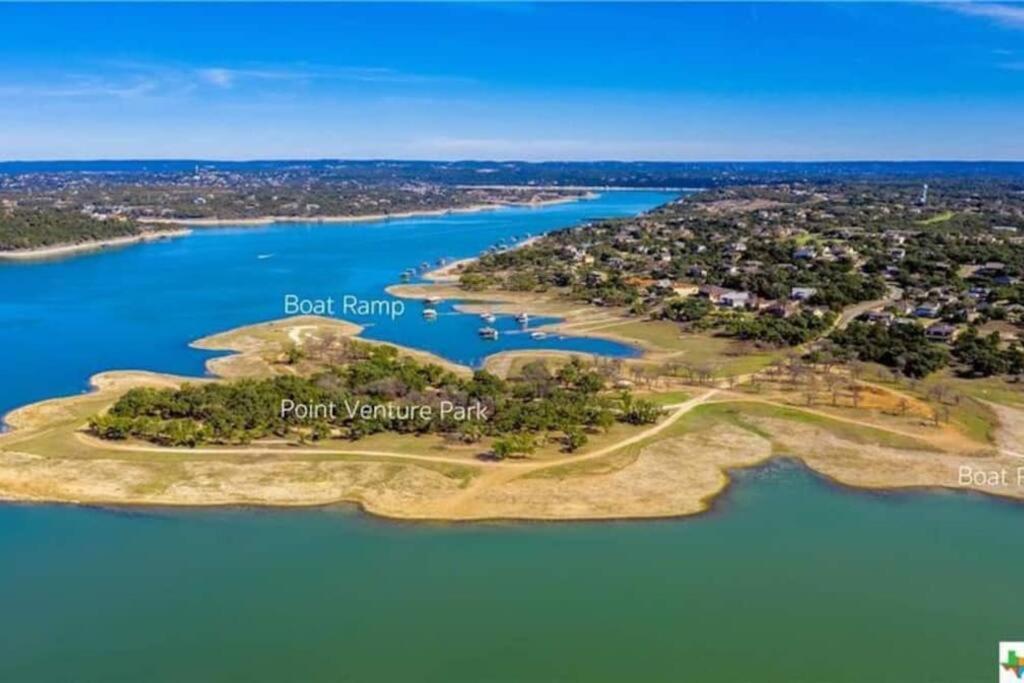 Lakeview Bungalow-Access To Lake, Pool, Gym, &Park Lago Vista Bagian luar foto